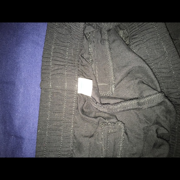 Old navy pants (womens) - Picture 3 of 3